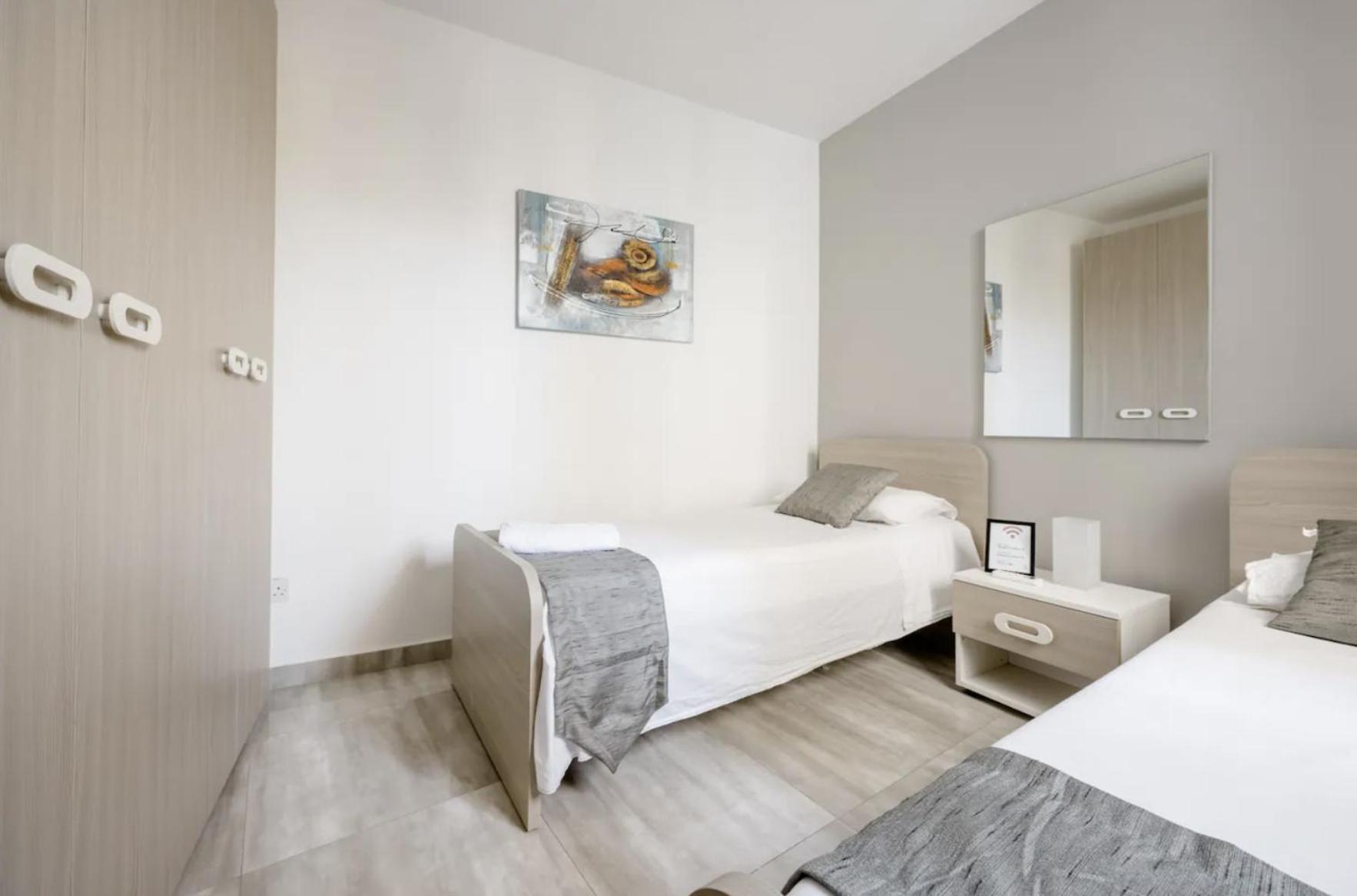 F12 Room 2, Private Room Two Single Beds Privated Bathroom In Shared Flat Msida Extérieur photo