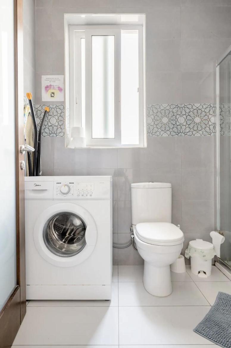 F12 Room 2, Private Room Two Single Beds Privated Bathroom In Shared Flat Msida Extérieur photo
