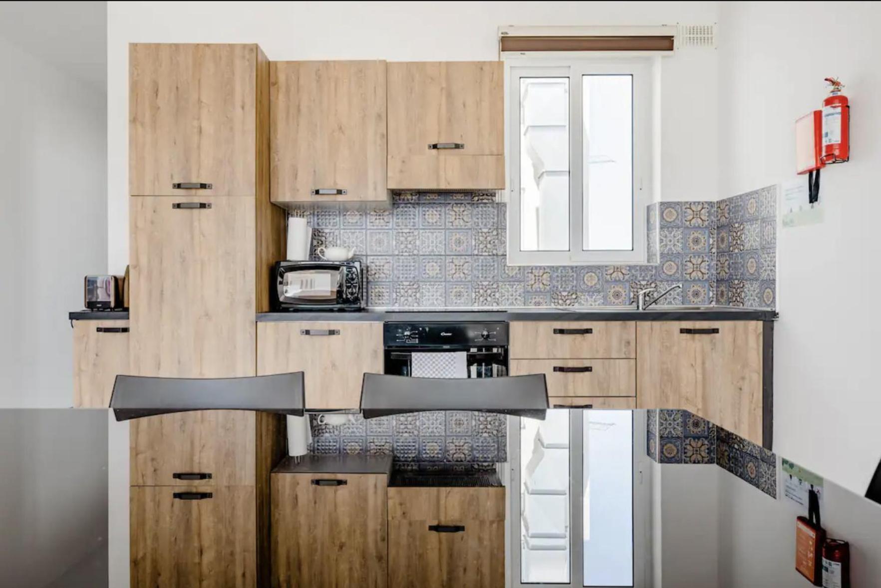 F12 Room 2, Private Room Two Single Beds Privated Bathroom In Shared Flat Msida Extérieur photo