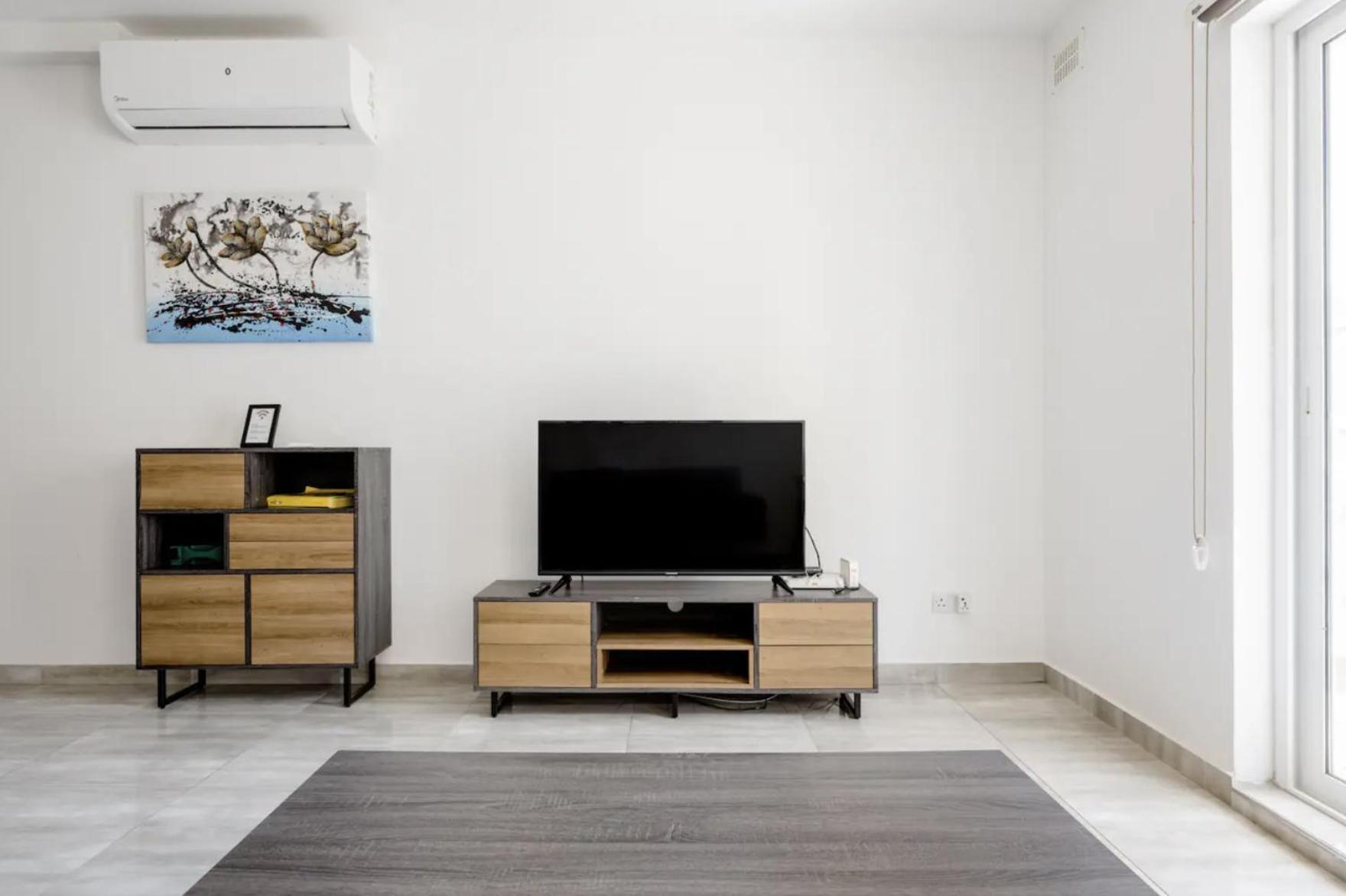 F12 Room 2, Private Room Two Single Beds Privated Bathroom In Shared Flat Msida Extérieur photo